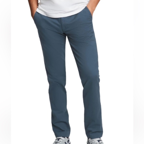 GAP Men's Essential Slim Fit Performance Chino Pants In Blue Pearl  40” X 32” - Picture 1 of 9